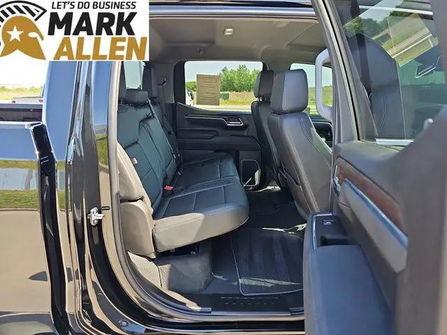 2026 GMC Sierra 1500 Crew Cab, Short Bed, SLT, 4WD