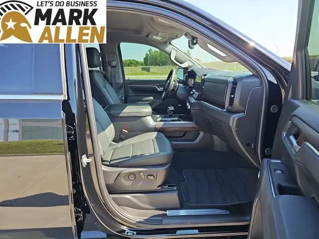 2026 GMC Sierra 1500 Crew Cab, Short Bed, SLT, 4WD