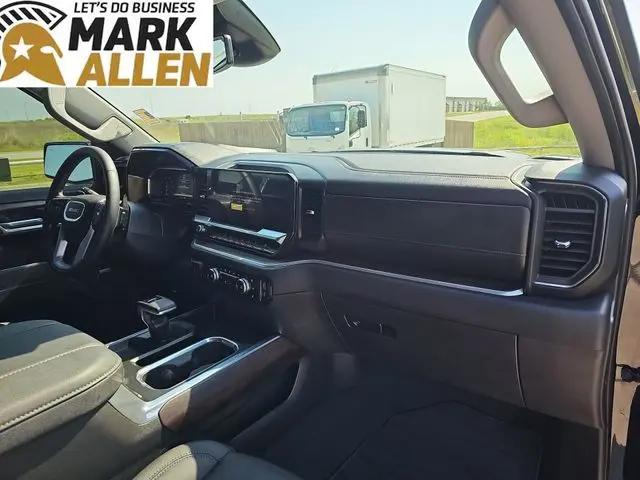 2026 GMC Sierra 1500 Crew Cab, Short Bed, SLT, 4WD