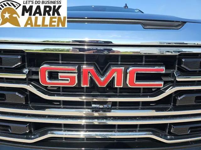 2026 GMC Sierra 1500 Crew Cab, Short Bed, SLT, 4WD
