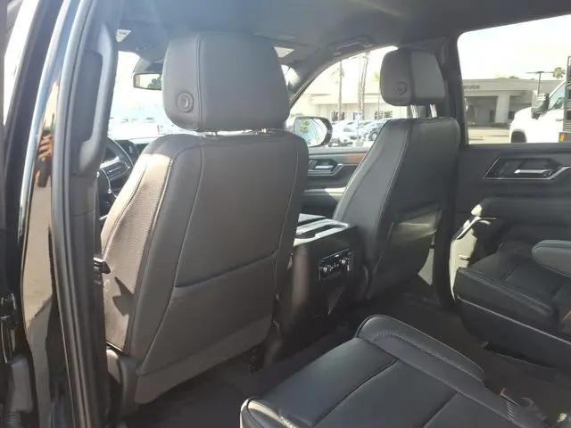 2025 GMC Yukon XL 4WD Denali