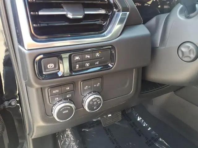 2025 GMC Yukon XL 4WD Denali