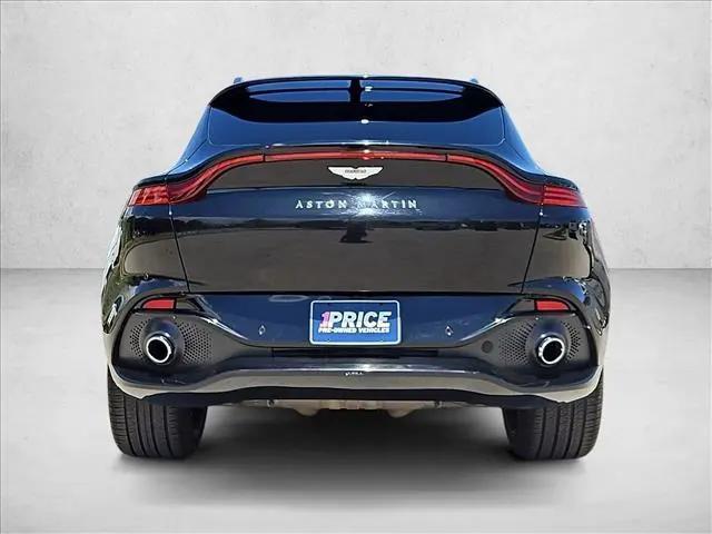 2022 Aston Martin DBX Standard