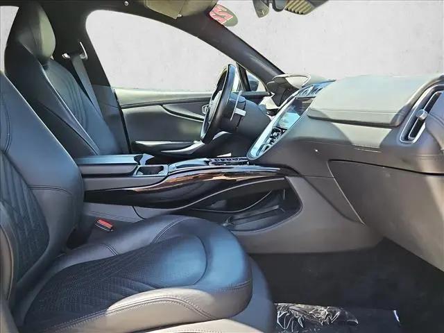 2022 Aston Martin DBX Standard