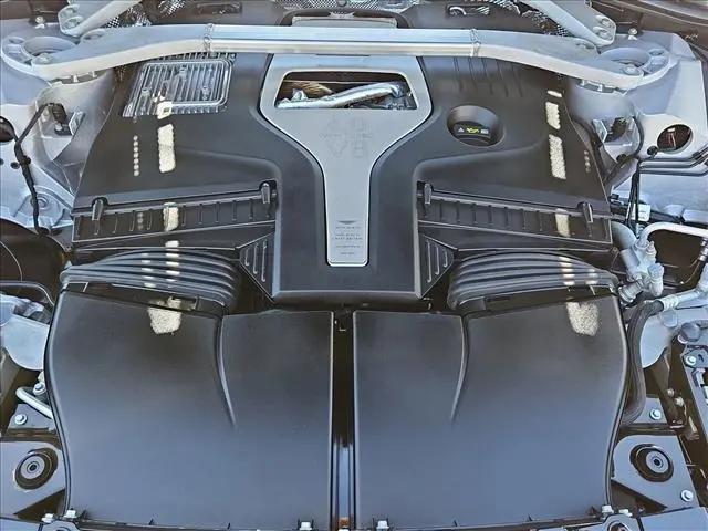 2022 Aston Martin DBX Standard