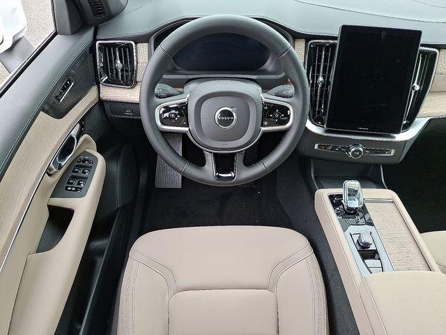 2026 Volvo XC90 Plus, B6 AWD Gas (mild hybrid), Gasoline, Bright, 7 Seats