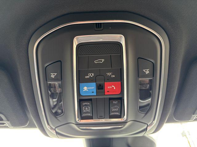 2026 Jeep Grand Cherokee L Altitude 4x4