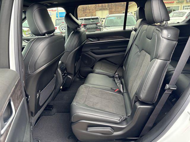 2026 Jeep Grand Cherokee L Altitude 4x4