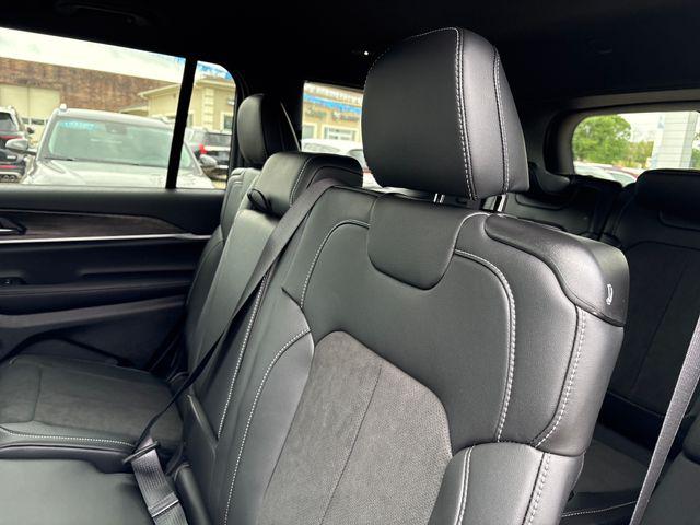 2026 Jeep Grand Cherokee L Altitude 4x4