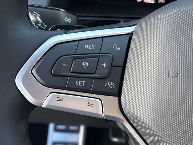 2026 Volkswagen Atlas Cross Sport SEL Premium R-Line