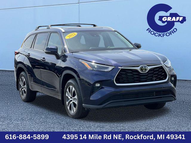 2022 Toyota Highlander XLE for sale in Rockford, MI