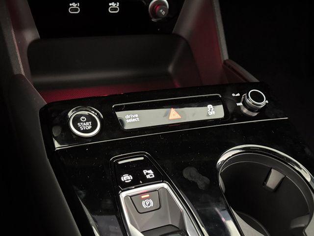 2027 Audi Q6 e-tron Premium Plus quattro