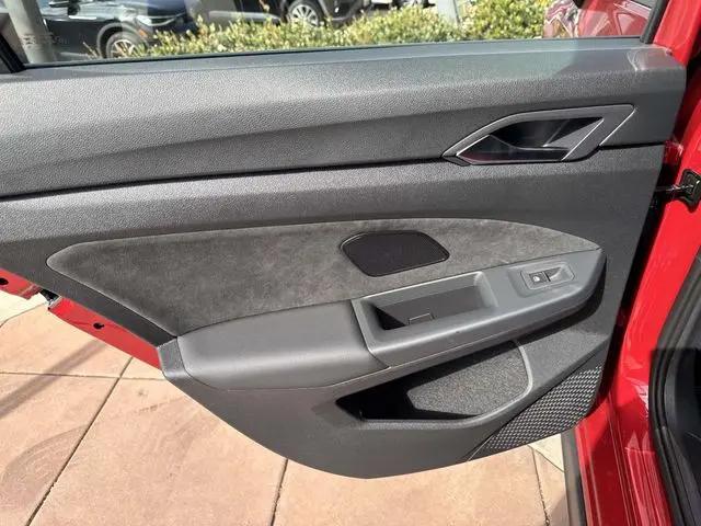 2026 Volkswagen Golf GTI SE