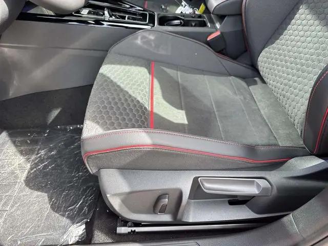 2026 Volkswagen Golf GTI SE