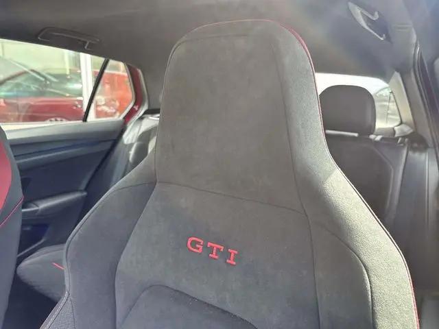 2026 Volkswagen Golf GTI SE