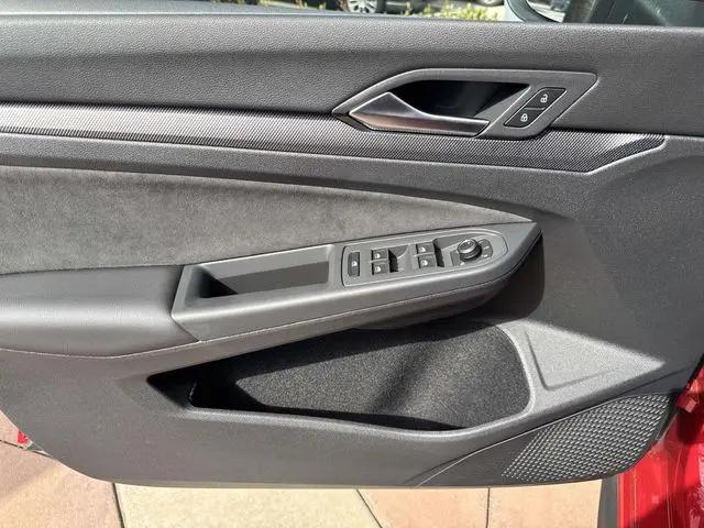 2026 Volkswagen Golf GTI SE