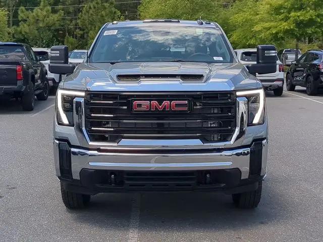 2026 GMC Sierra 3500HD Crew Cab, Long Bed, Pro Dual Rear Wheel, 4WD