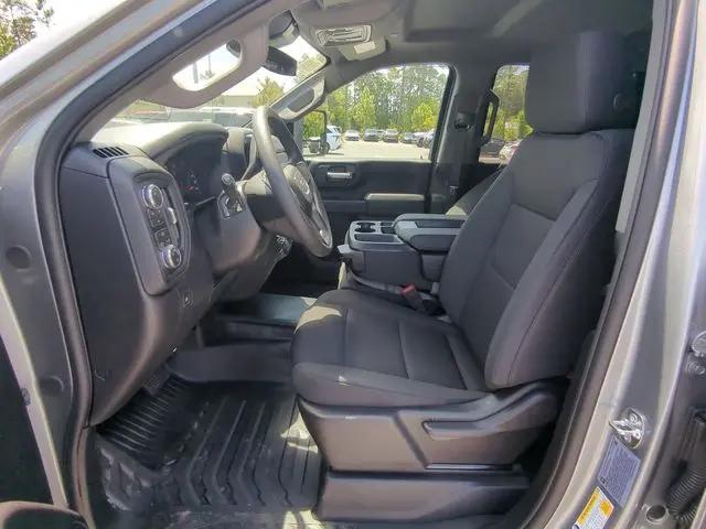 2026 GMC Sierra 3500HD Crew Cab, Long Bed, Pro Dual Rear Wheel, 4WD