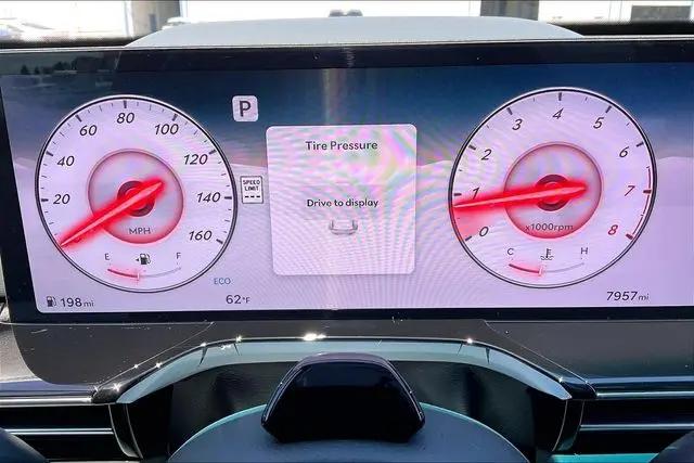 2025 Genesis GV80 2.5T Standard AWD