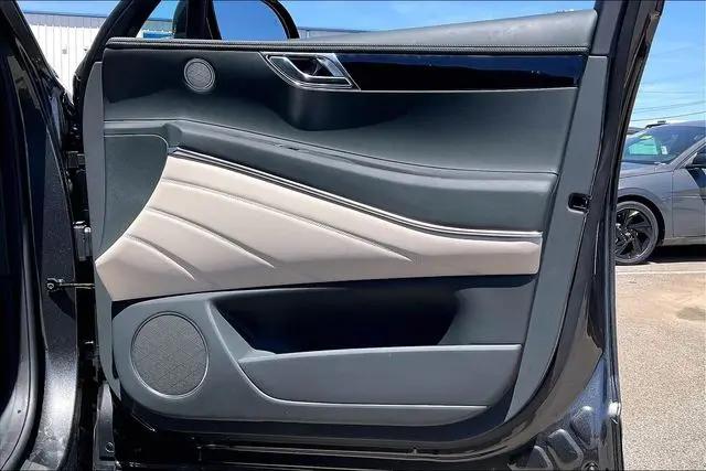 2025 Genesis GV80 2.5T Standard AWD
