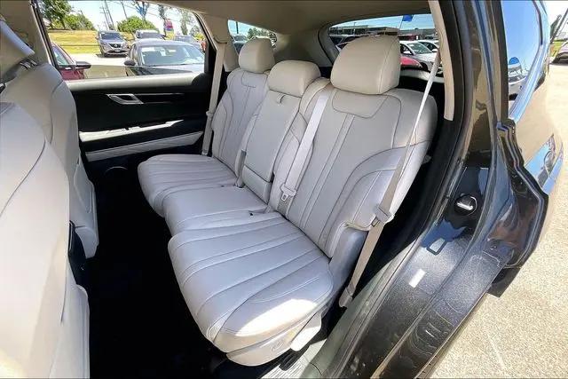 2025 Genesis GV80 2.5T Standard AWD