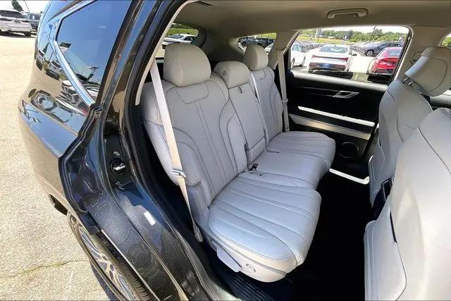2025 Genesis GV80 2.5T Standard AWD