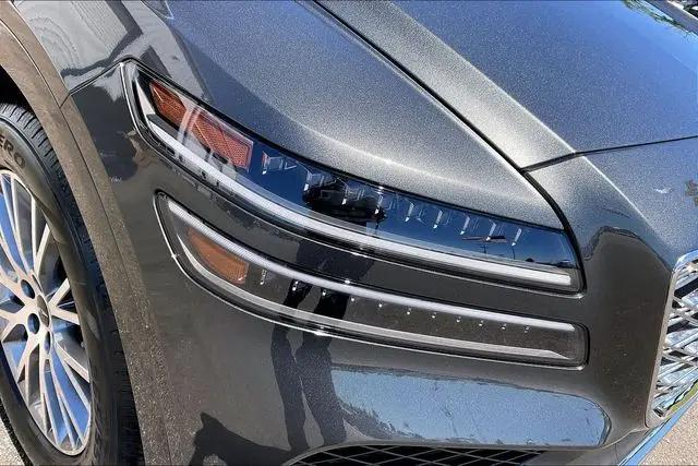 2025 Genesis GV80 2.5T Standard AWD