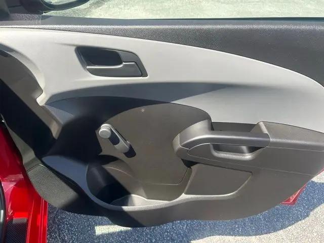 2020 Chevrolet Sonic FWD Sedan LS