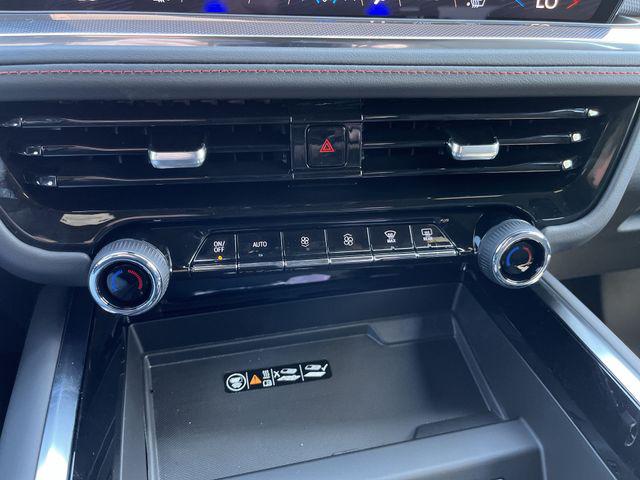 2026 Chevrolet Suburban RST, 4WD
