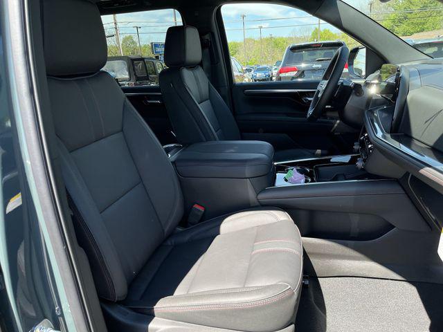 2026 Chevrolet Suburban RST, 4WD