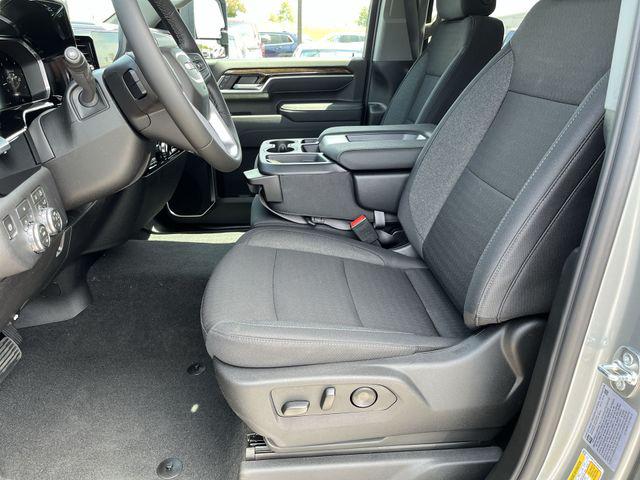 2026 GMC Sierra 2500HD Crew Cab, Standard Bed, SLE, 4WD