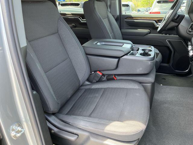2026 GMC Sierra 2500HD Crew Cab, Standard Bed, SLE, 4WD