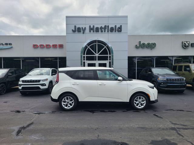 2025 Kia Soul LX for sale in Frontenac, KS
