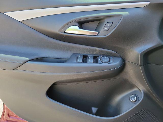 2024 Buick NV Preferred FWD