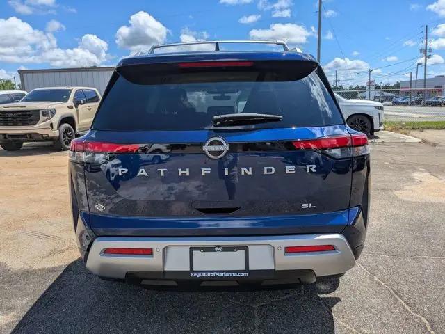 2025 Nissan Pathfinder SL FWD