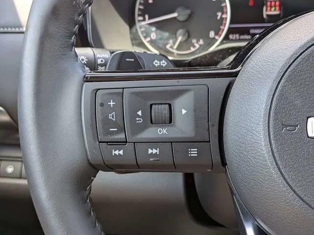 2025 Nissan Pathfinder SL FWD