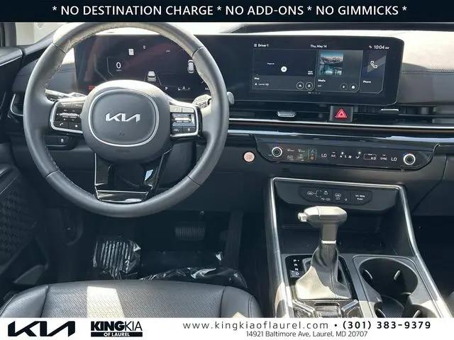 2025 Kia Carnival MPV SX Prestige