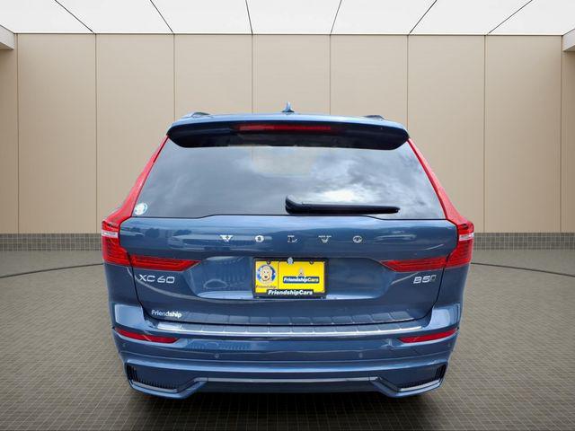 2024 Volvo XC60 B5 Core Dark Theme