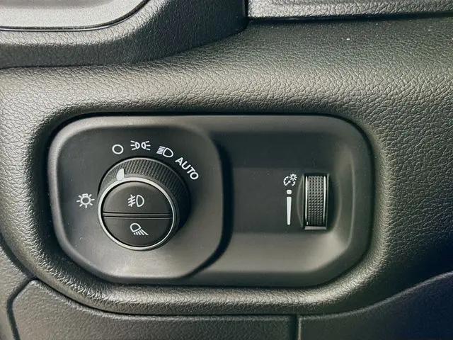 2026 Ram 1500 Warlock Crew Cab 4x4 57 Box