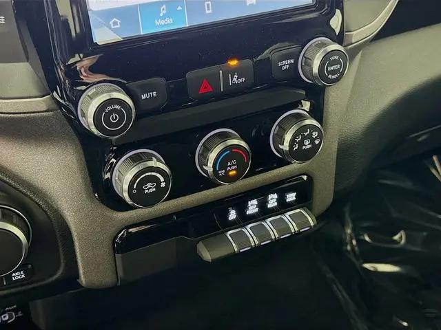 2026 Ram 1500 Warlock Crew Cab 4x4 57 Box