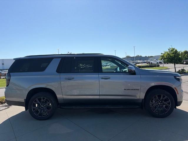 2026 Chevrolet Suburban RST, 4WD