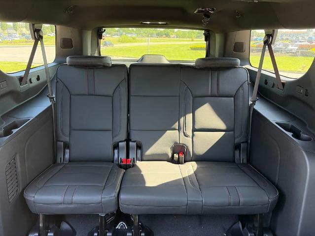 2026 Chevrolet Suburban RST, 4WD