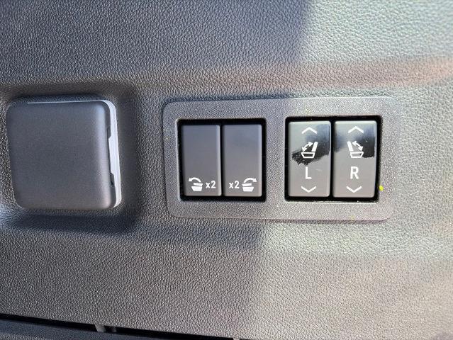 2026 Chevrolet Suburban RST, 4WD