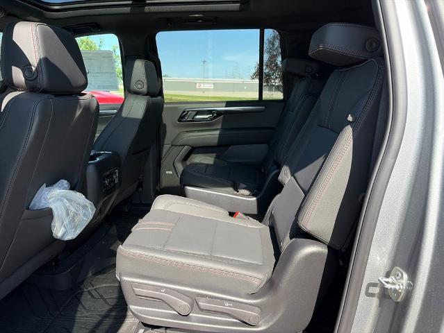 2026 Chevrolet Suburban RST, 4WD