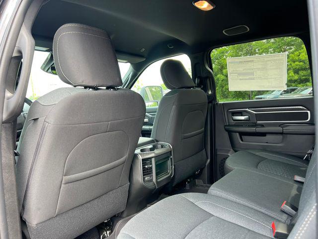 2026 Ram 3500 Big Horn Crew Cab 4x4 64 Box