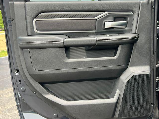 2026 Ram 3500 Big Horn Crew Cab 4x4 64 Box