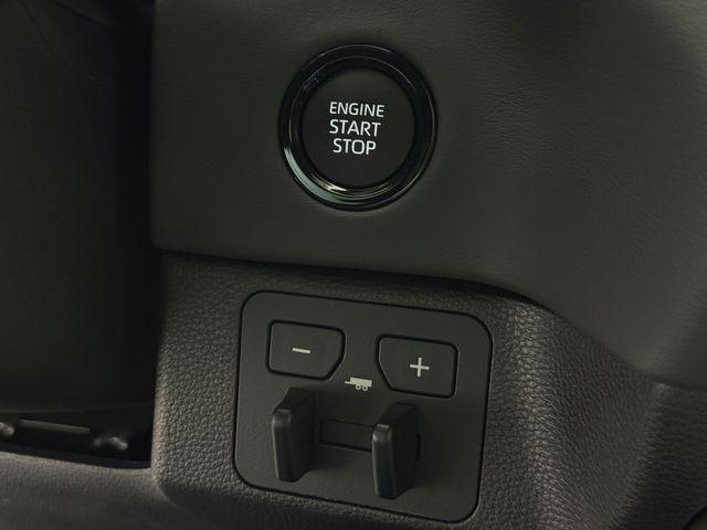 2026 Toyota Tundra Platinum CrewMax 5.5' Bed