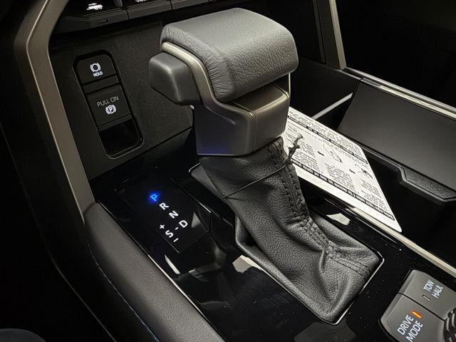 2026 Toyota Tundra Platinum CrewMax 5.5' Bed