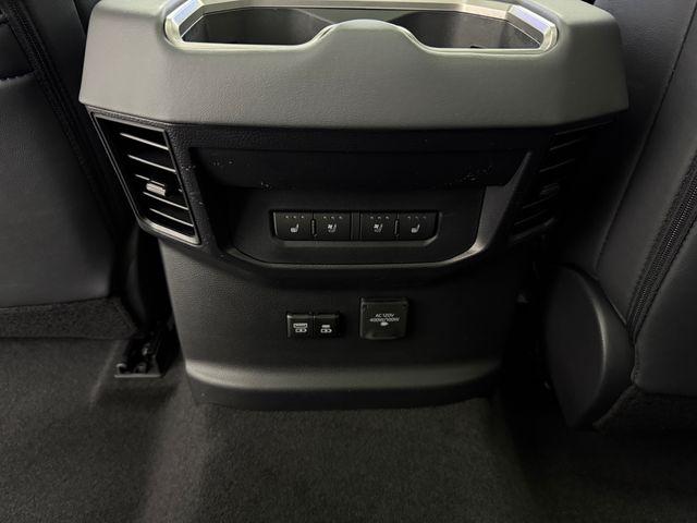 2026 Toyota Tundra Platinum CrewMax 5.5' Bed
