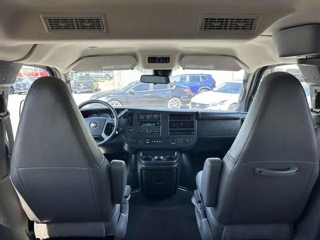2024 Chevrolet Express Passenger RWD 3500 Extended Wheelbase LT
